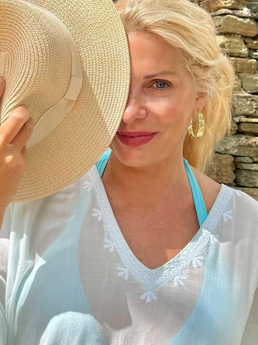Ελένη Μενεγάκη/ @elenimenegaki