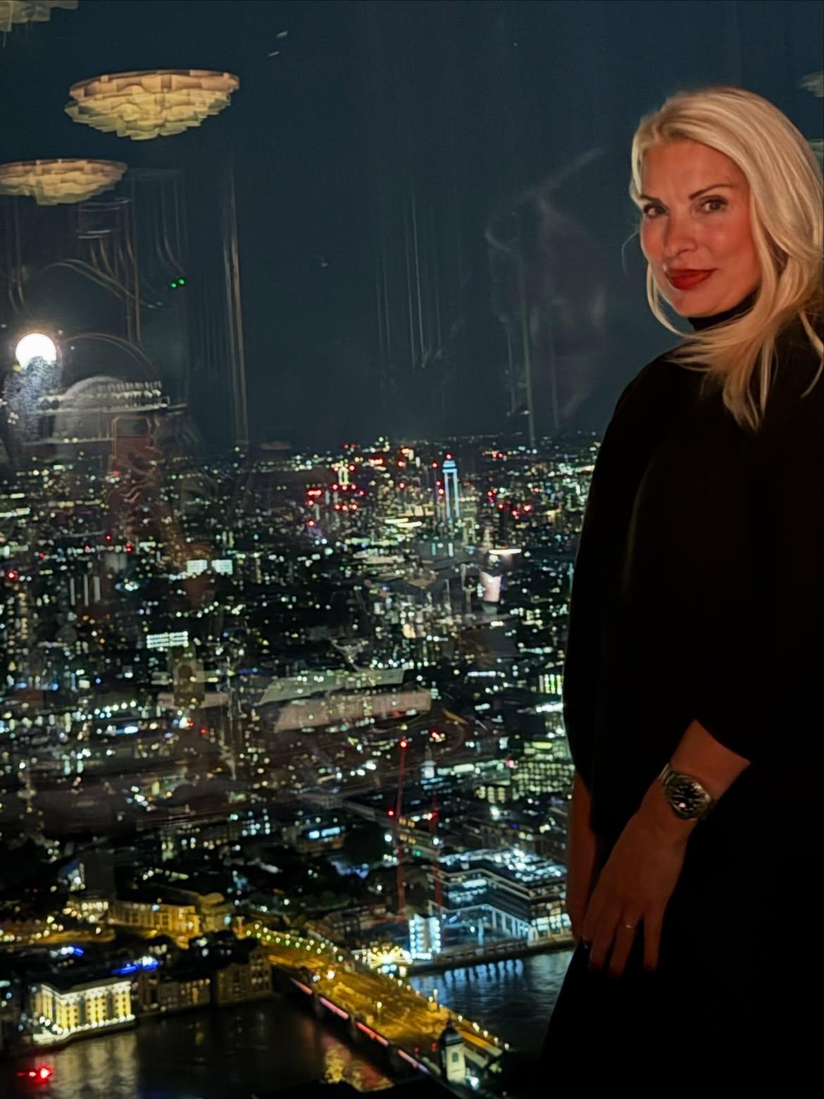 Ελένη Μενεγάκη/ @elenimenegaki