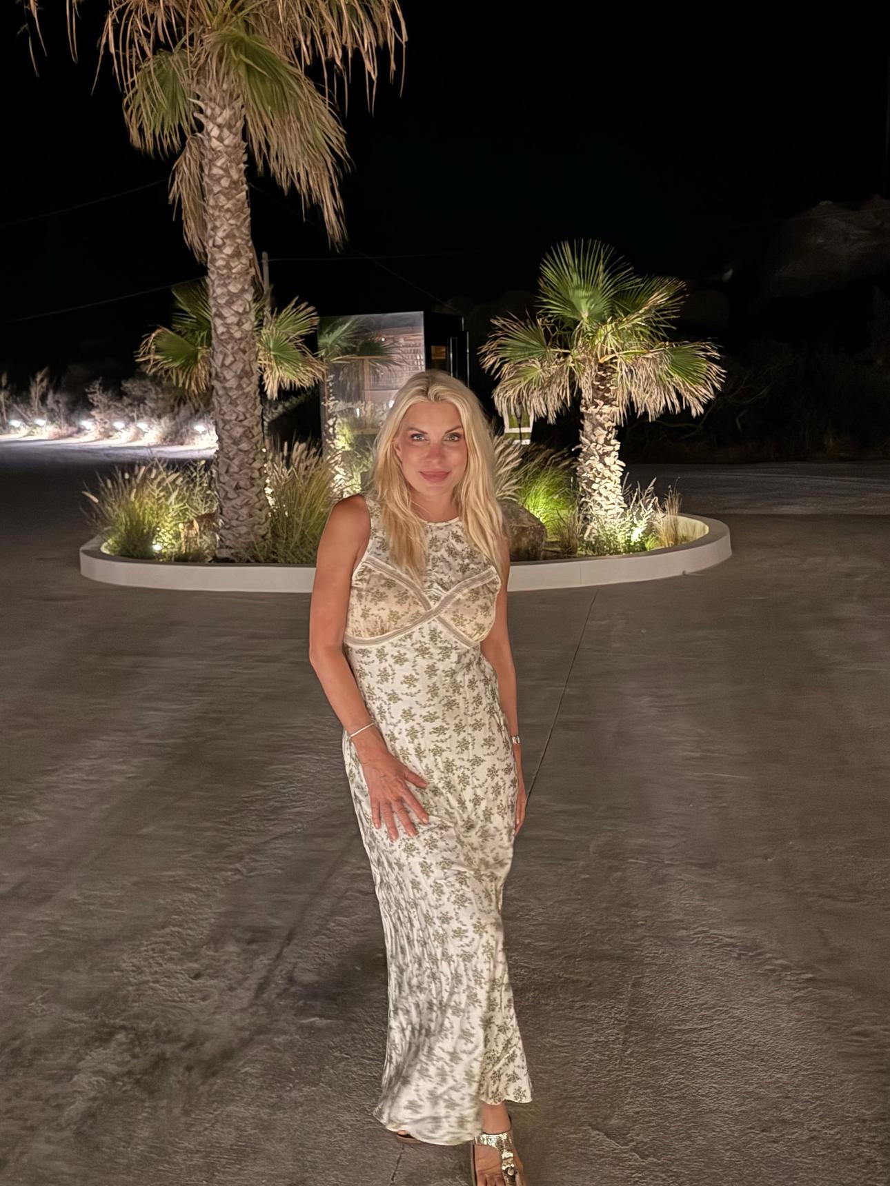 Ελένη Μενεγάκη/ @elenimenegaki