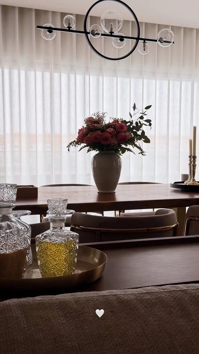 Το σαλόνι του σπιτιού της Ελένης Βουλγαράκη/ voulgaraki_el