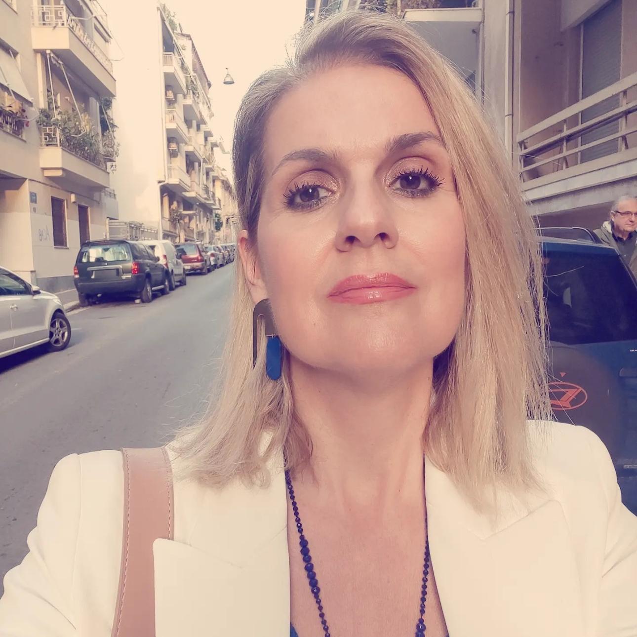 Ελένη Καραμαγκιώλη 