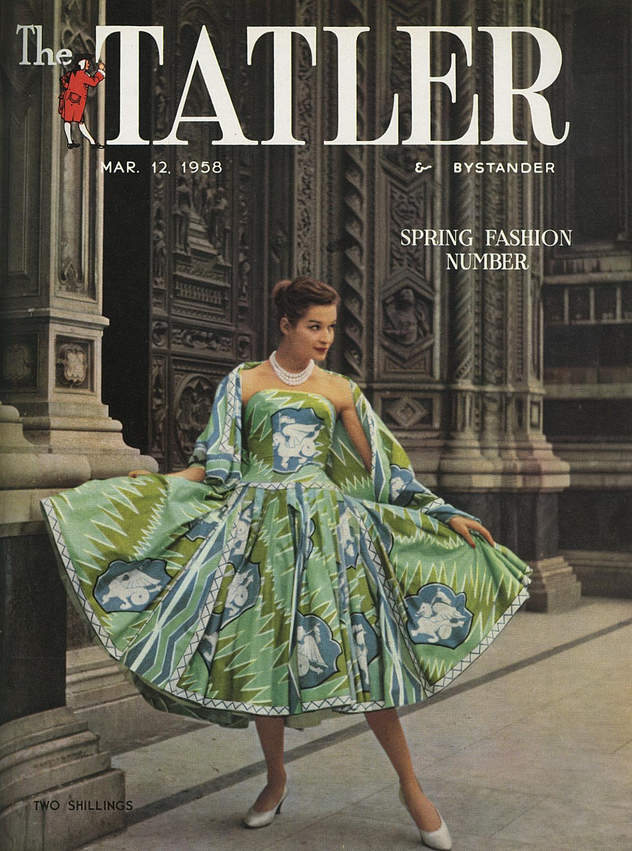 Εξώφυλλο του The Tatler, 12 Μαρτίου 1958, με ένα καλοκαιρινό φόρεμα χορού από τον Ιταλό σχεδιαστή Emilio Pucci. Το print ενσωματώνει μεσαιωνικά εραλδικά εμβλήματα/Φωτογραφία: Profimedia