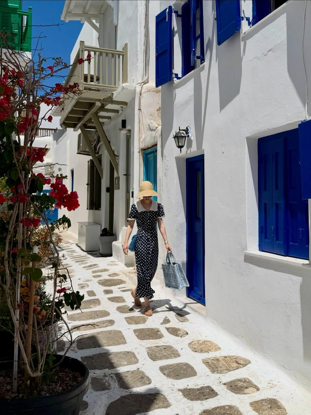 Λίλι Κόλινς/ @lilyjcollins