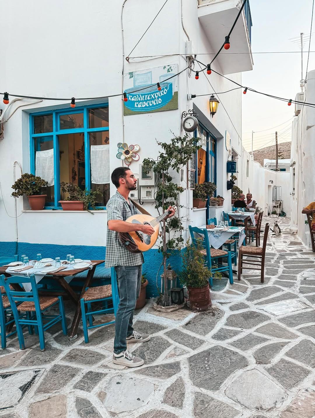 Οι διακοπές της Εριέττας Κούρκουλου στην Πάρο/ @livewithlove_erietta