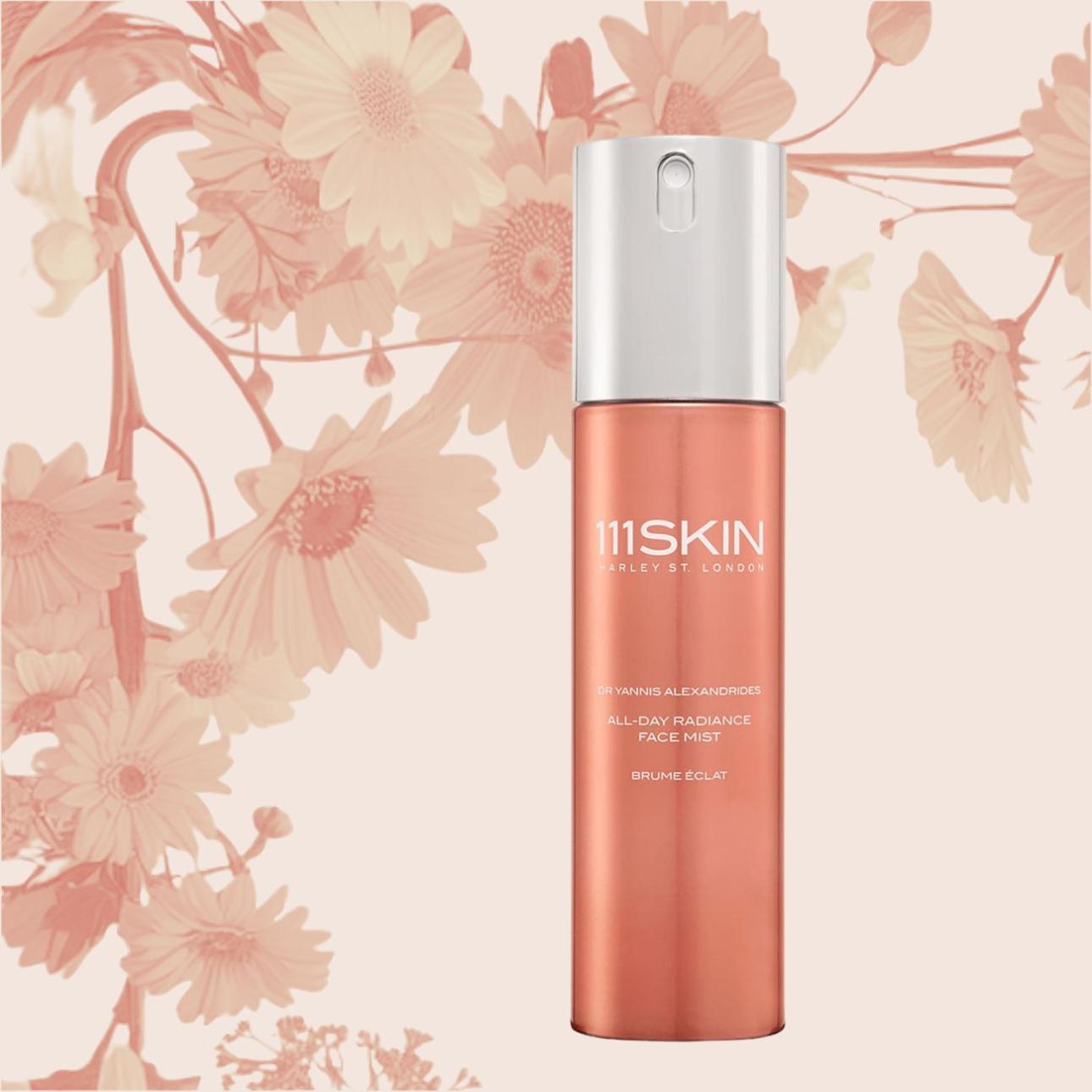 All Day Radiance Face Mist, 111Skin Με πρεβιοτικά και μεταβιοτικά, ροδόνερο Δαμασκού και μείγμα πεπτιδίων. Τελευταίο βήμα στο skincare, ιδανικό για μετά την εφαρμογή του μακιγιάζ ή για φρεσκάρισμα οποιαδήποτε στιγμή της ημέρας.