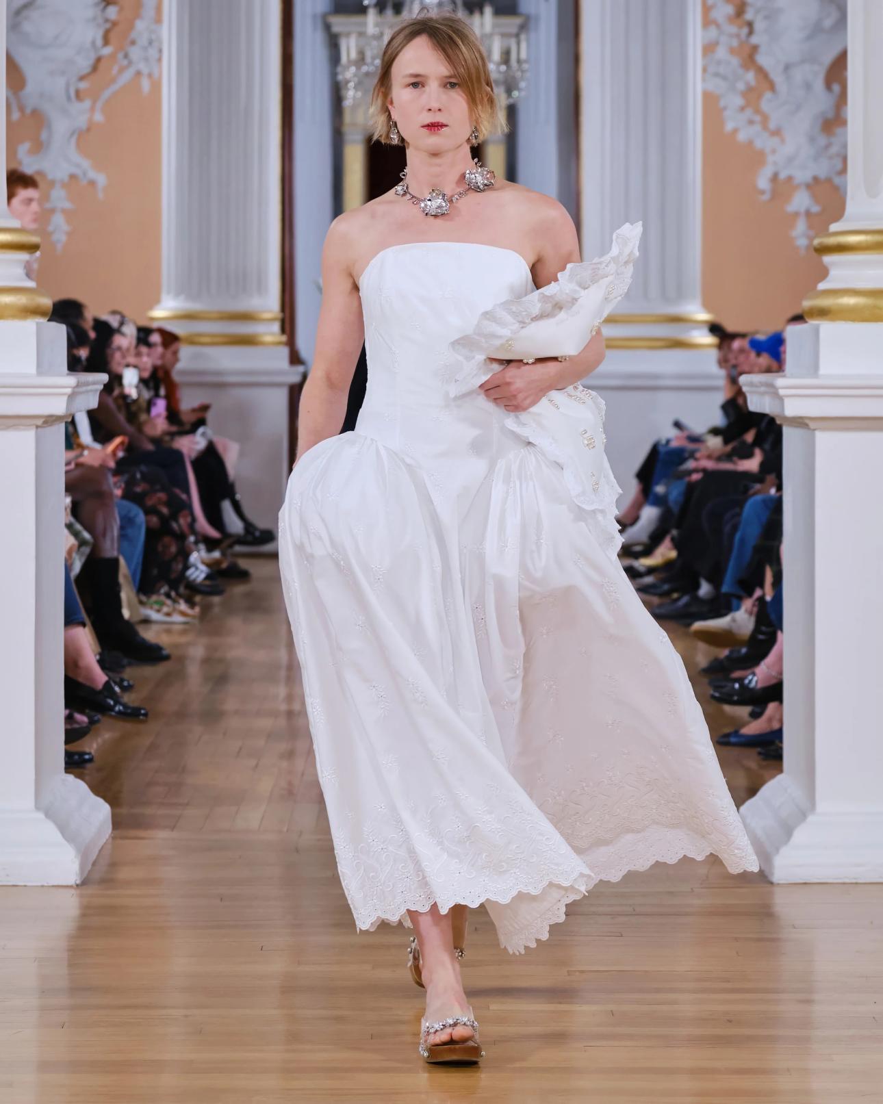 Φωτογραφία: ©Simone Rocha SS26