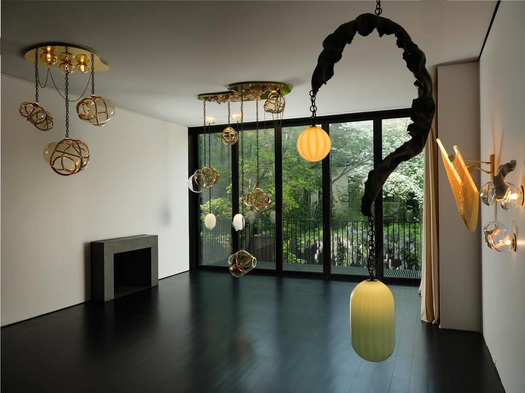 Φωτιστικά της Lindsay Adelman/ Φωτογραφία: Instagram/ @lindseyadelman 