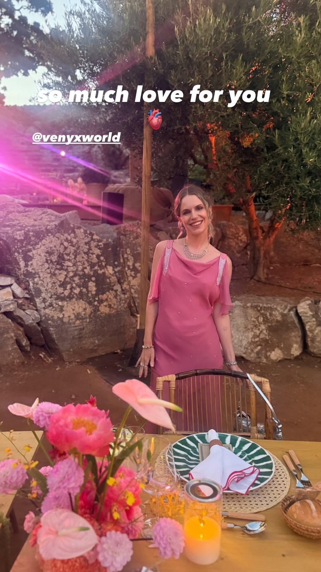 Φωτογραφία Instagram/@venyxworld
