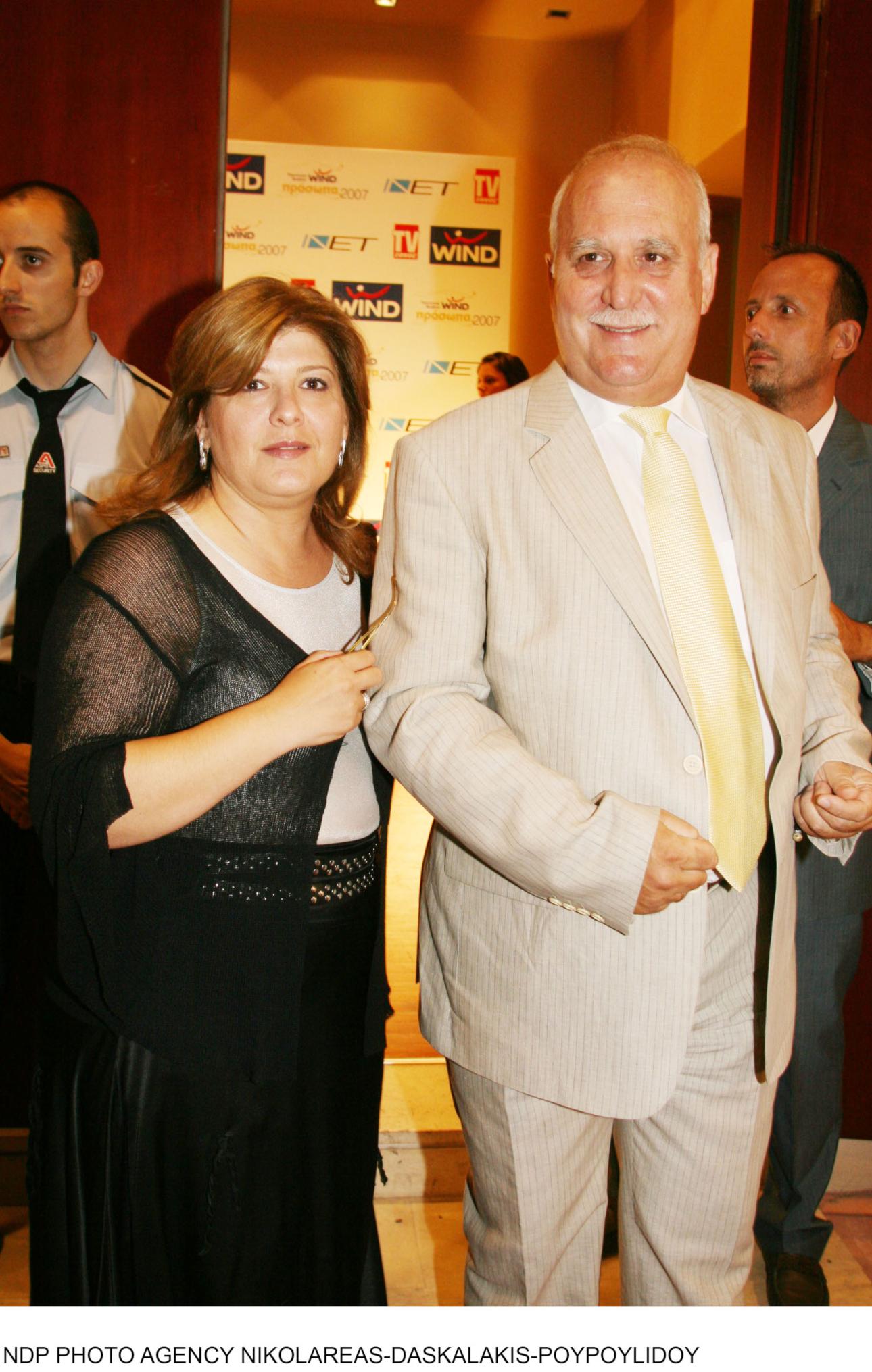 2007 Cine Kεραμεικός-Τηλεοπτικά βραβεία '07. Γιώργος Παπαδάκης με τη σύζυγό του,Τίνα Παπαδέλη