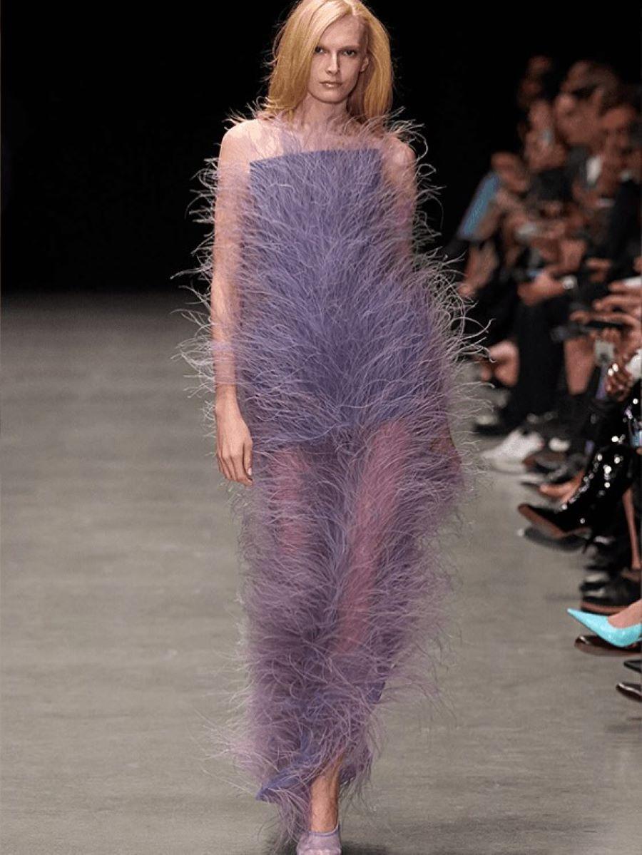 Το φόρεμα Stella McCartney/ Φωτογραφία: Instagram/ @fashion_critical 