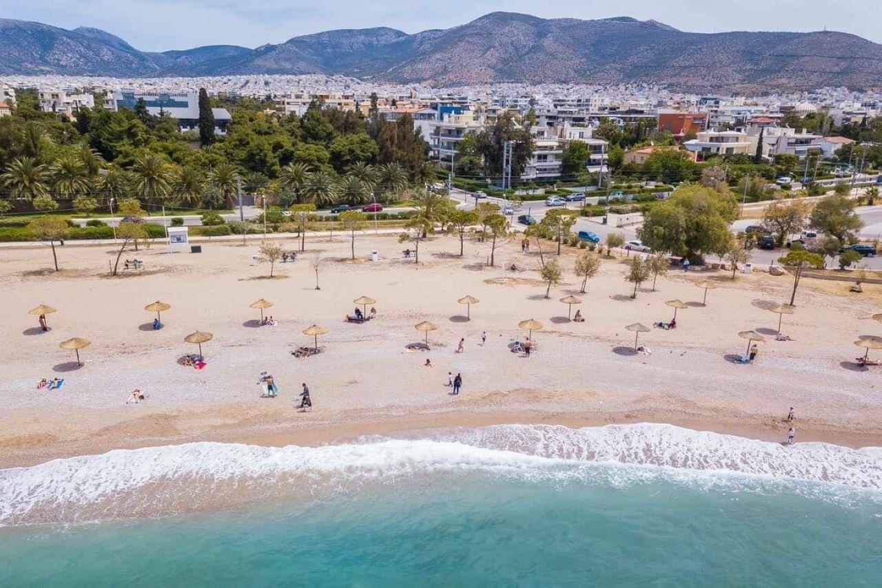 παραλία Γλυφάδα ελεύθερη είσοδος