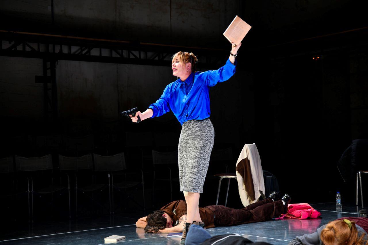 Η μακριά φούστα Θεοδώρα Τζημου 