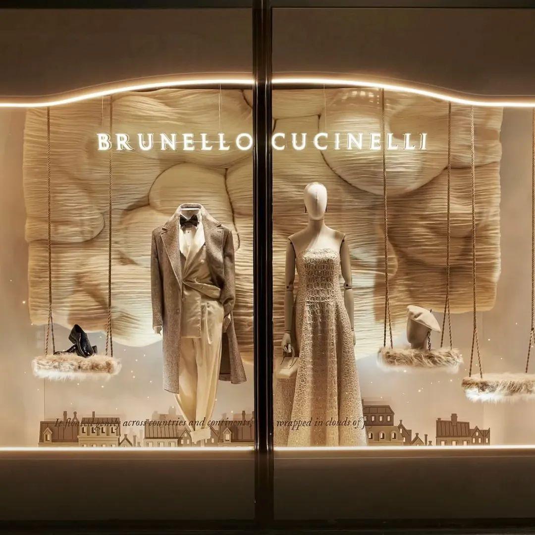 Οι βίτρινες του Harrods από τον Brunello Cucinelli Φωτογραφία: Instagram/ @cpp_luxury 