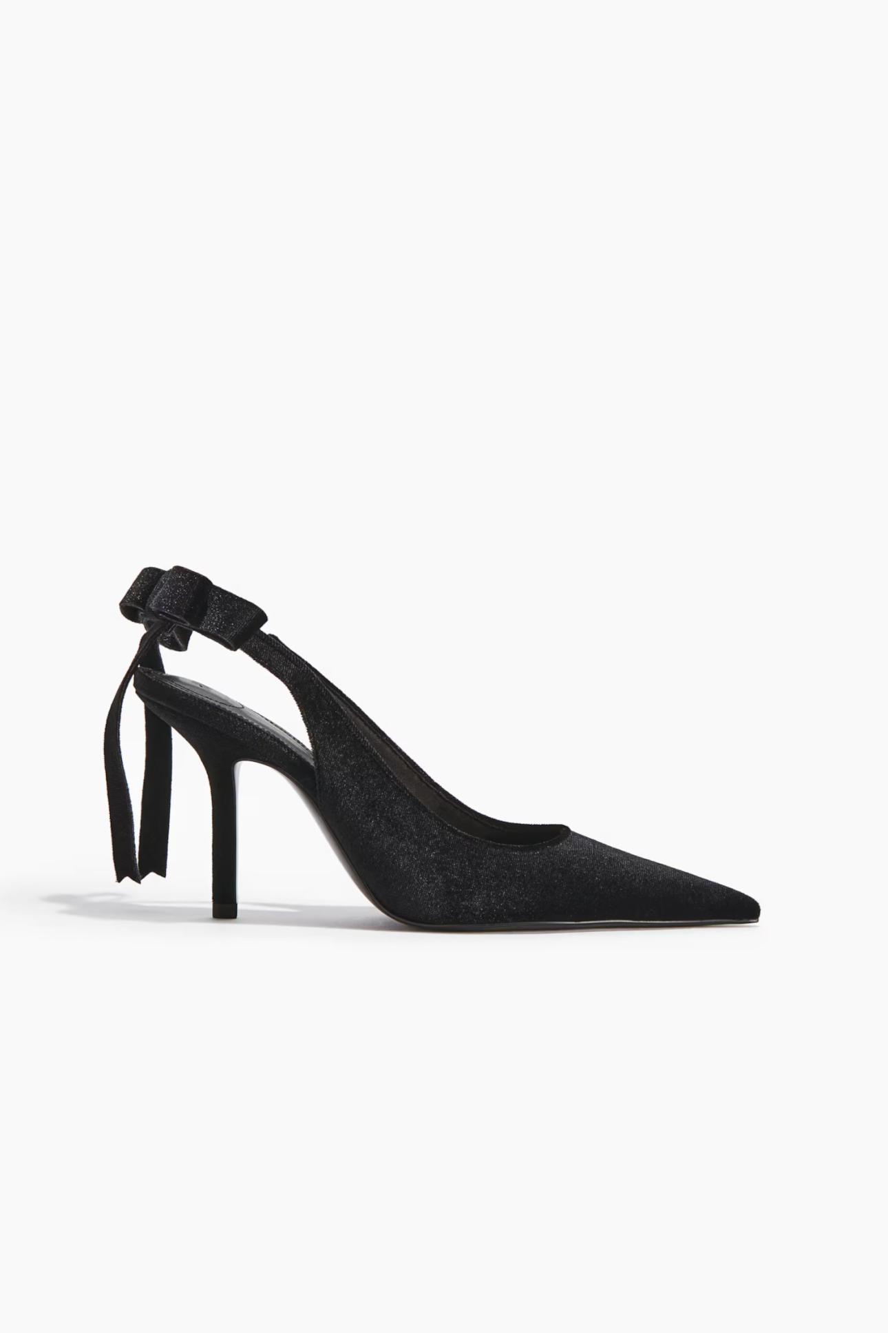 Γόβες με φιόγκο στο πίσω μέρος από τα H&amp;M/Φωτογραφία: H&amp;M
