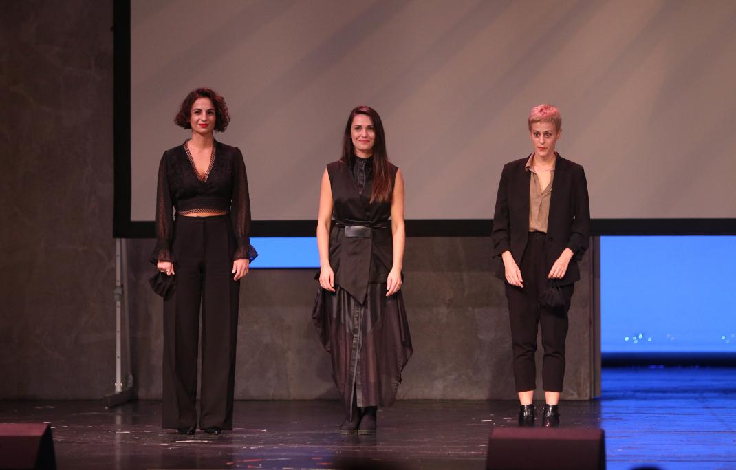 Οι υποψήφιες για το βραβείο, (από αριστερά) Ελένη Στεργίου, Μαίρη Μηνά, Δήμητρα Βλαγκοπούλου/ Φωτογραφία: NDP Photo Agency