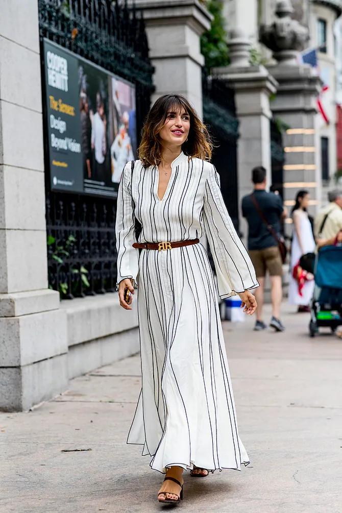 H Jeanne Damas με ριγέ φόρεμα/Φωτογραφία: Instagram/jeannedamas