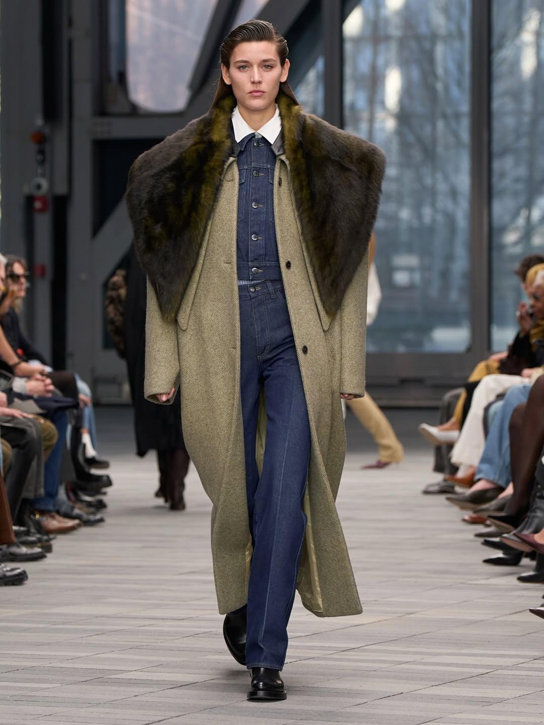 Calvin Klein Collection Fall 2026 by Veronica Leoni