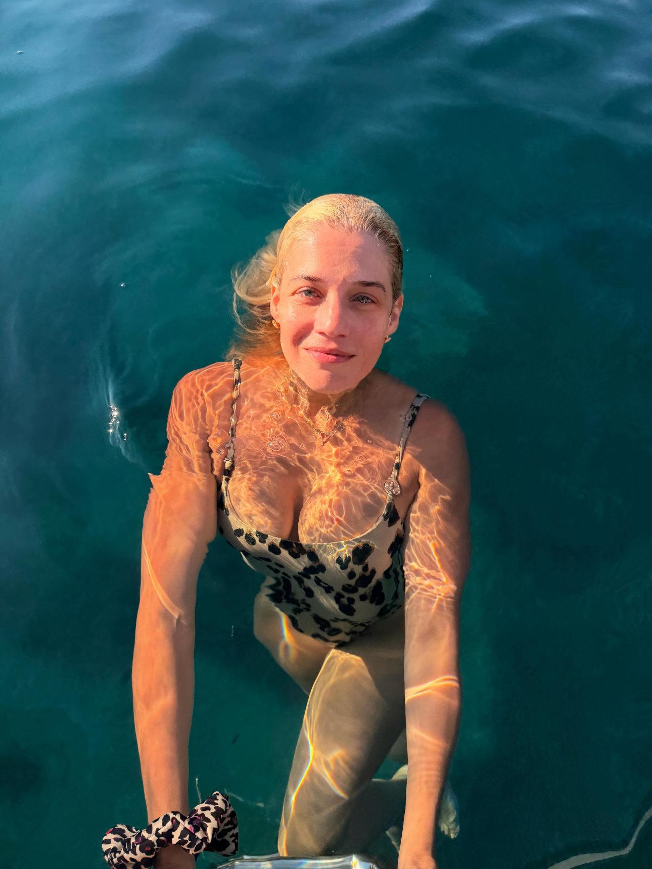 Τζένη Θεωνά/ Φωτογραφία: Instagram/ @jennytheona
