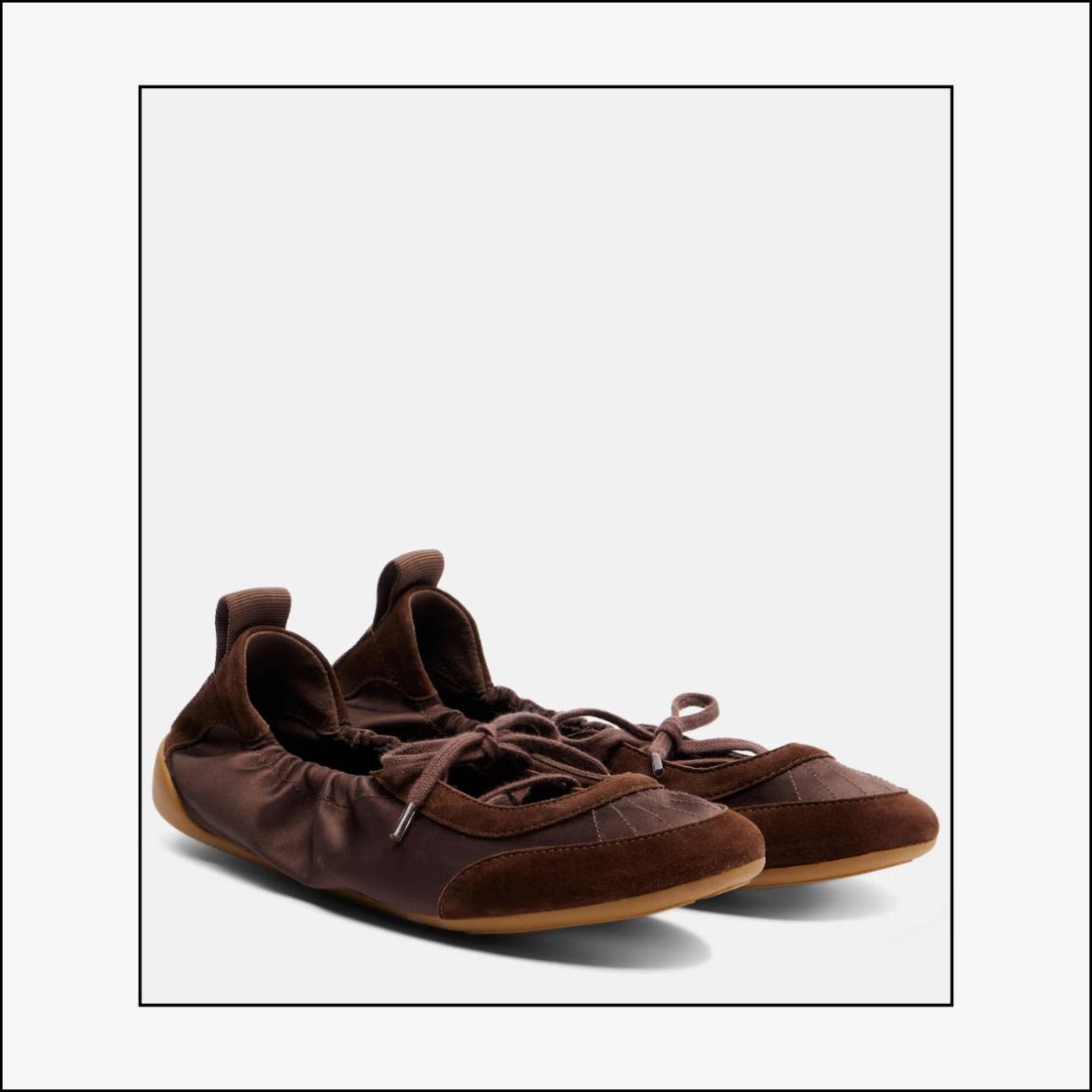 Καστόρινες μπαλαρίνες, €520, Chloé, mytheresa.com