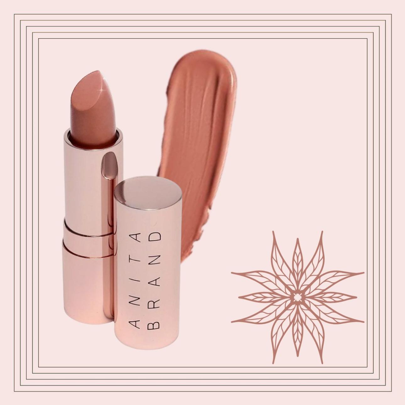  Creamy Lux Lipstick, απόχρωση Cinnamon, Anita Brand / Σύνθεση με υαλουρονικό οξύ και σατινέ φινίρισμα. 