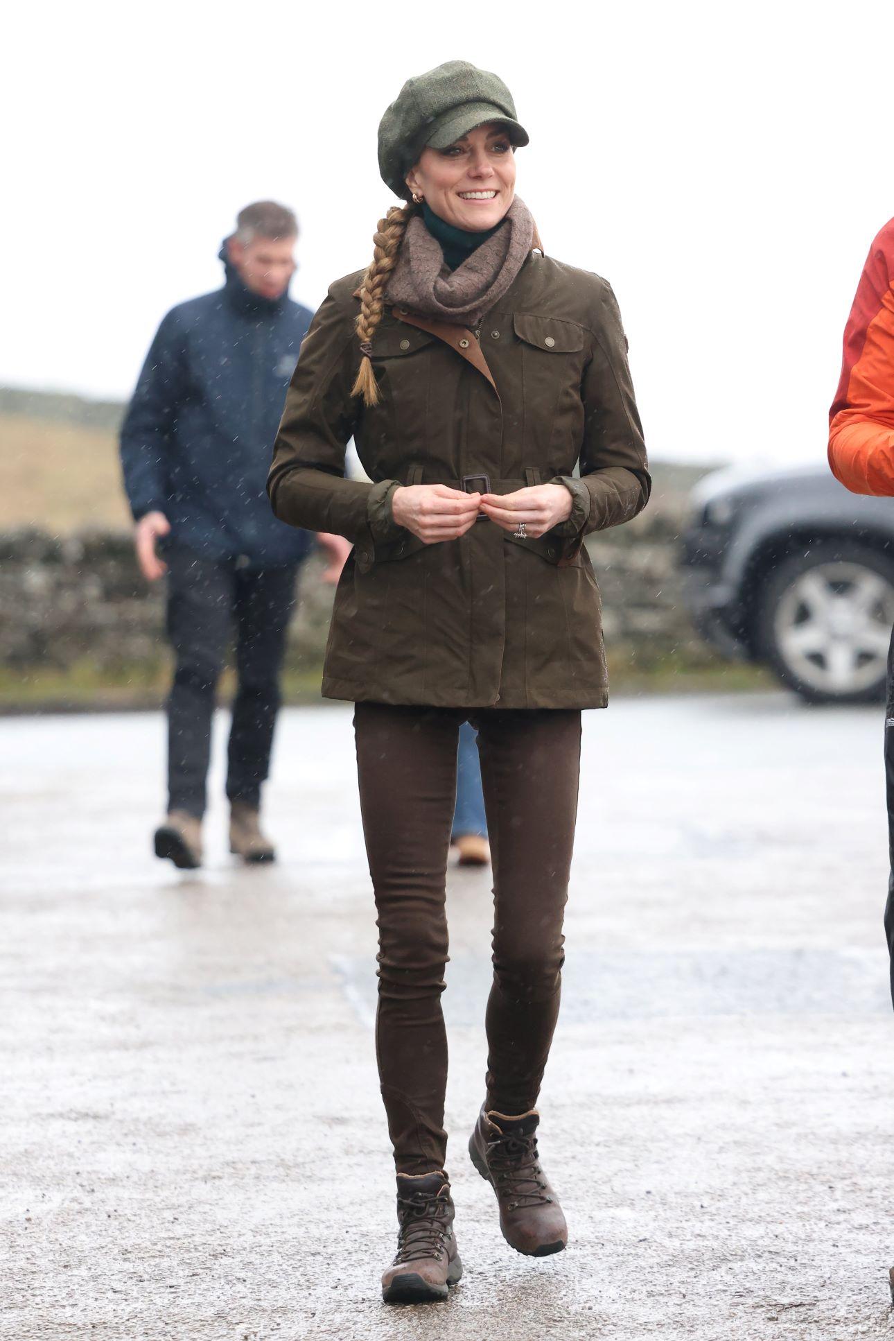 Η Κέιτ Μίντλετον με την πλεξούδα και το newsboy cap/ Φωτογραφία: Getty Images 