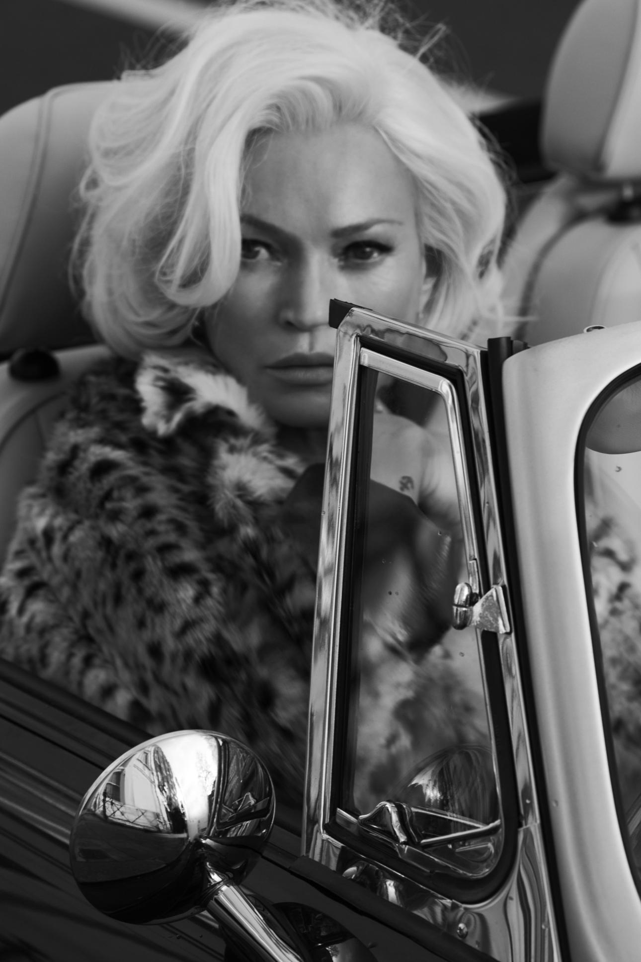  Φωτογραφία: @showstudio  