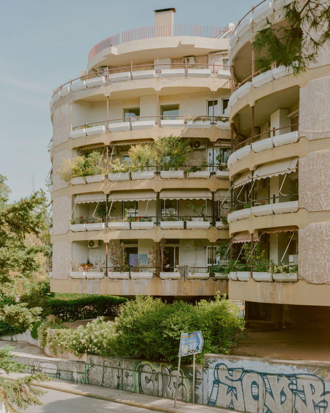 Η εξωτερική όψη της Στρογγυλής Πολυκατοικίας/ Φωτογραφία: Lorenzo Zandri 