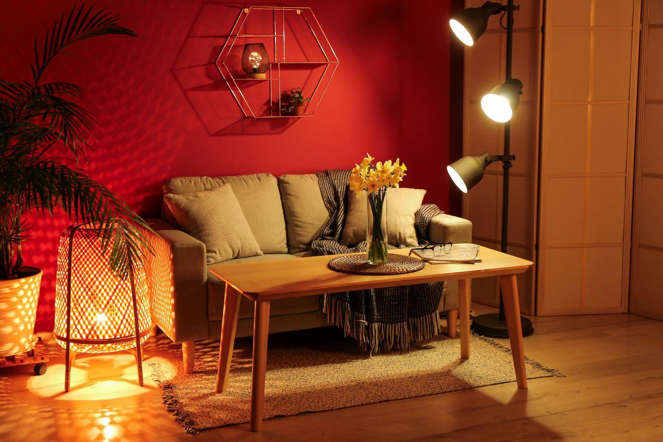 Οι έντονες αποχρώσεις επιστρέφουν στους τοίχους/Φωτογραφία: Shutterstock