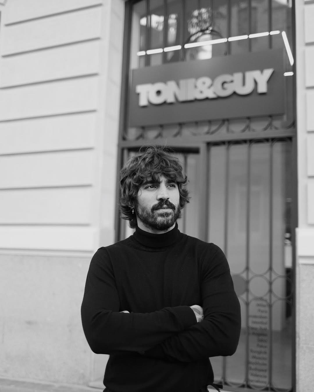Ο Ισπανός κομμωτής Ρούμπεν Πένα/Φωτογραφία: Instagram/ruben_pe_pa
