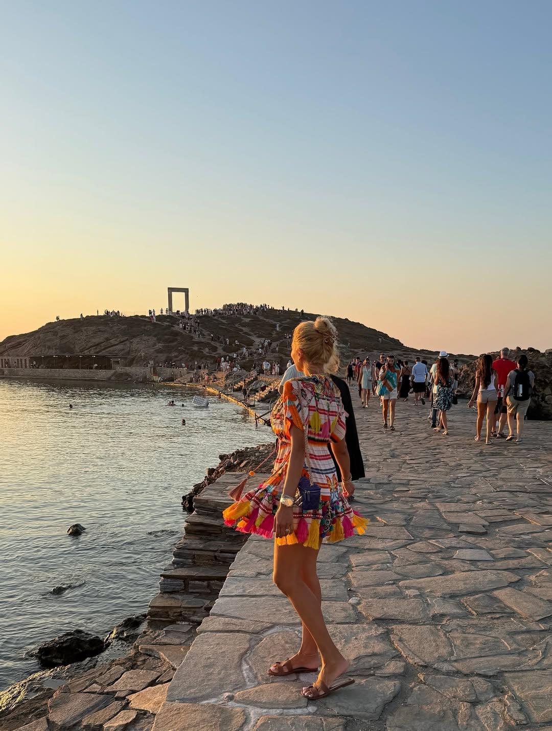 Οι οικογενειακές διακοπές της Κωνσταντίνας Σπυροπούλου στη Νάξο/ @konstantinaspyropoulou