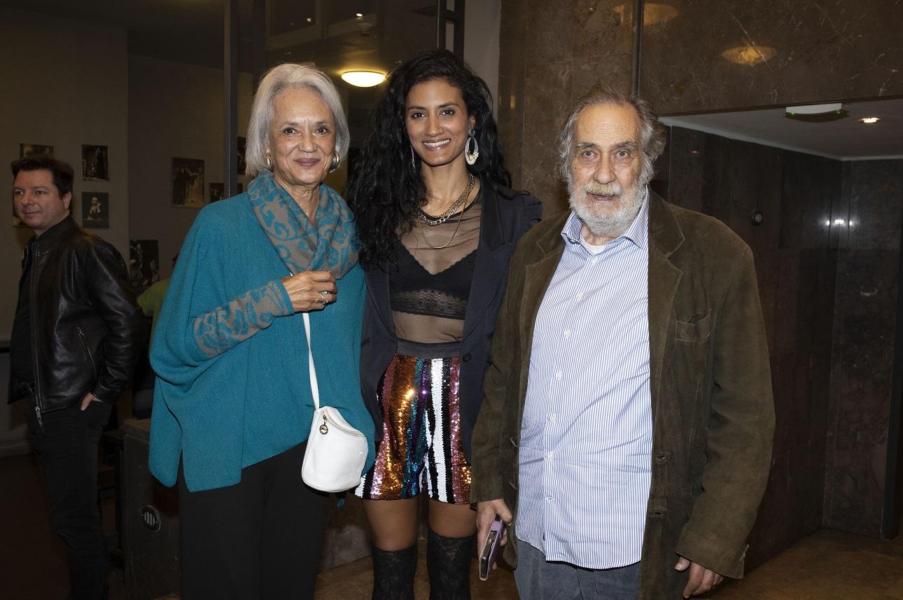 Κώστας Αρζόγλου και Εστέλ Μαριόν με την κόρη τους, Ορόρα/ NDP Photo Agency