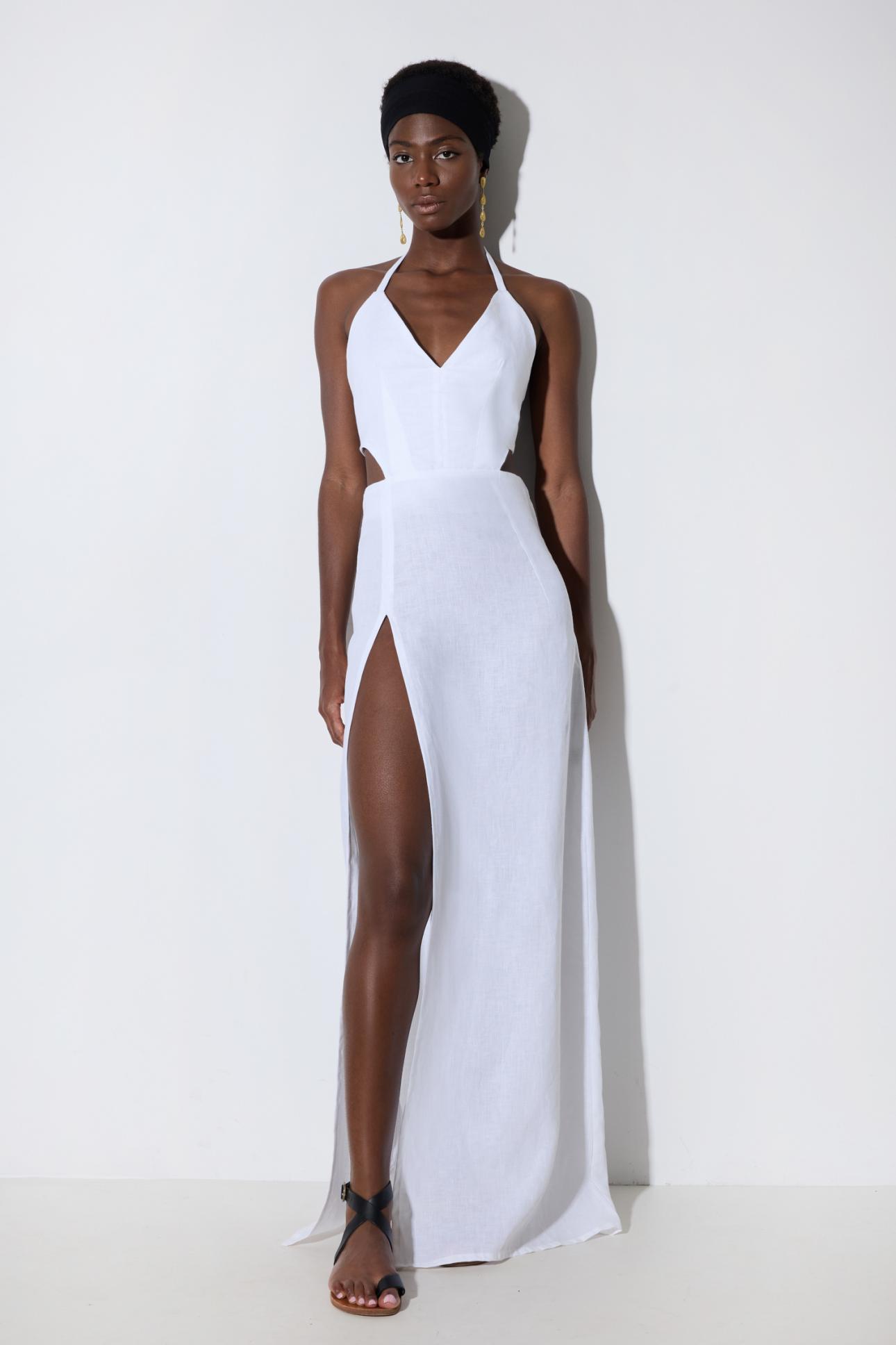 Resortwear που φλερτάρει με την τέχνη, τη μόδα και την ελευθερία.