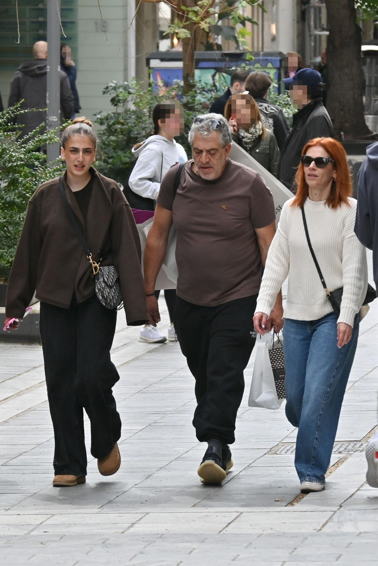 Ο Κούλλης Νικολάου με τη σύζυγό του, Κλαίρη, και την κόρη τους, Ελένη/ NDP Photo Agency