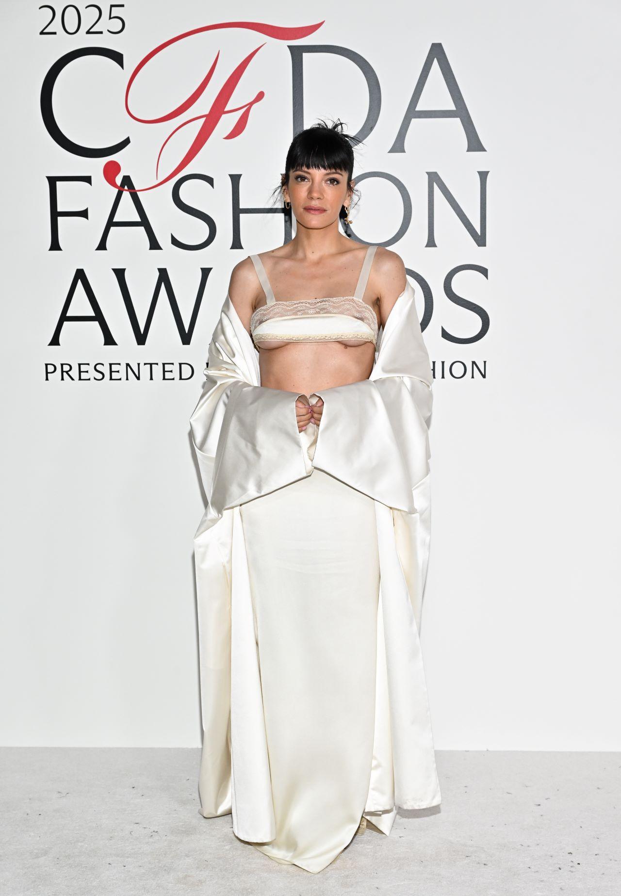 Lily Allen απιστία 