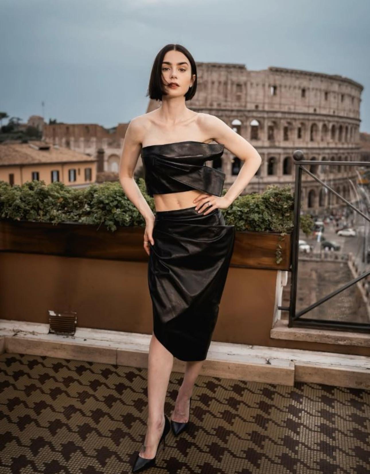 Λίλι Κόλινς / Φωτογραφία / Inmstagram: @﻿emilyinparis / @netflix﻿