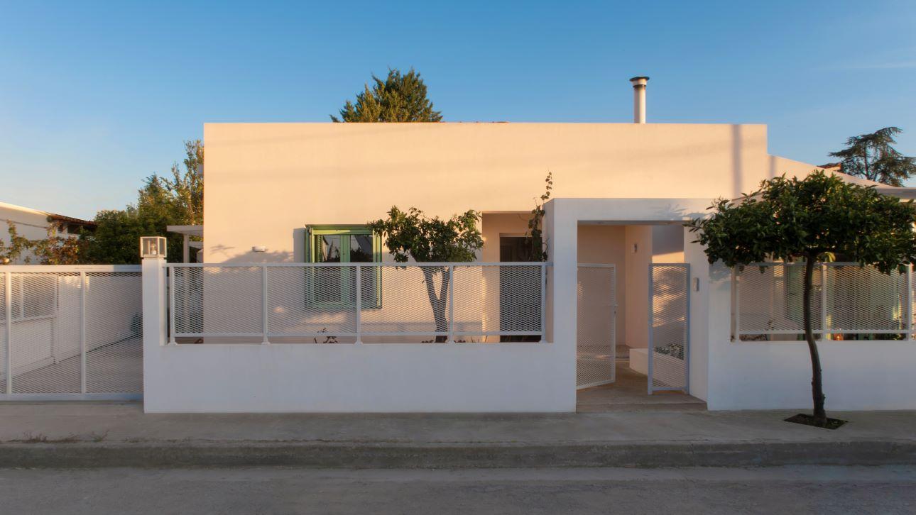 Το εξωτερικό του σπιτιού/ Φωτογραφία: Δάφνη Ασλανίδη 