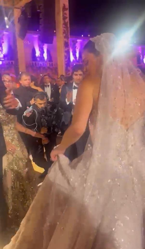 Η Talia Haidar φόρεσε ένα εντυπωσιακό νυφικό του διάσημου Λιβανέζου σχεδιαστή Elie Saab