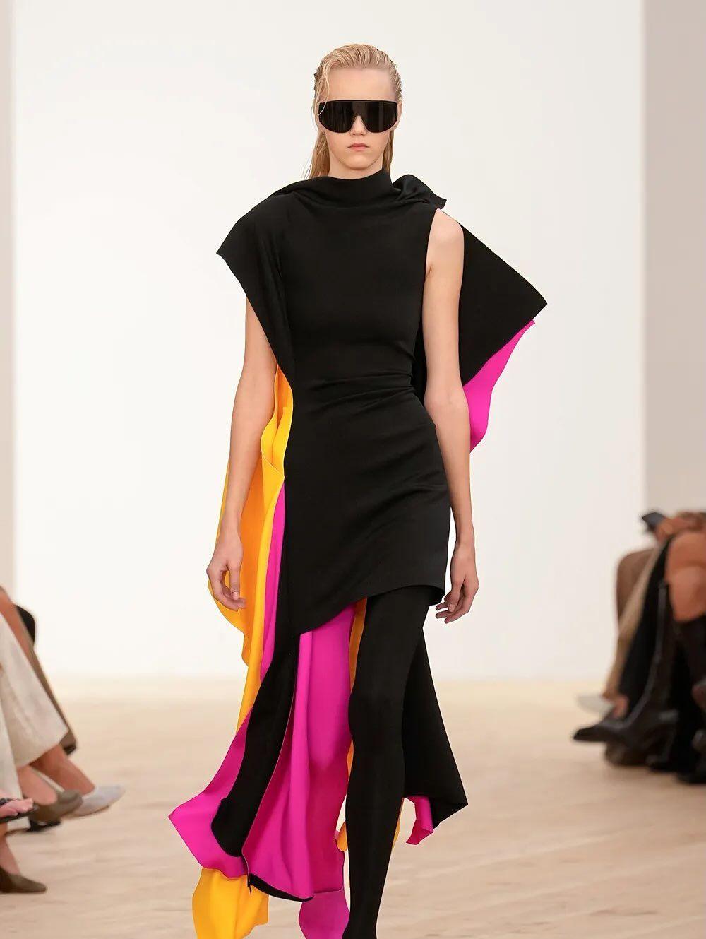 Loewe- Εβδομάδα Μόδας Παρισιού/ Φωτογραφία: Inatagram/ @theliosofficial