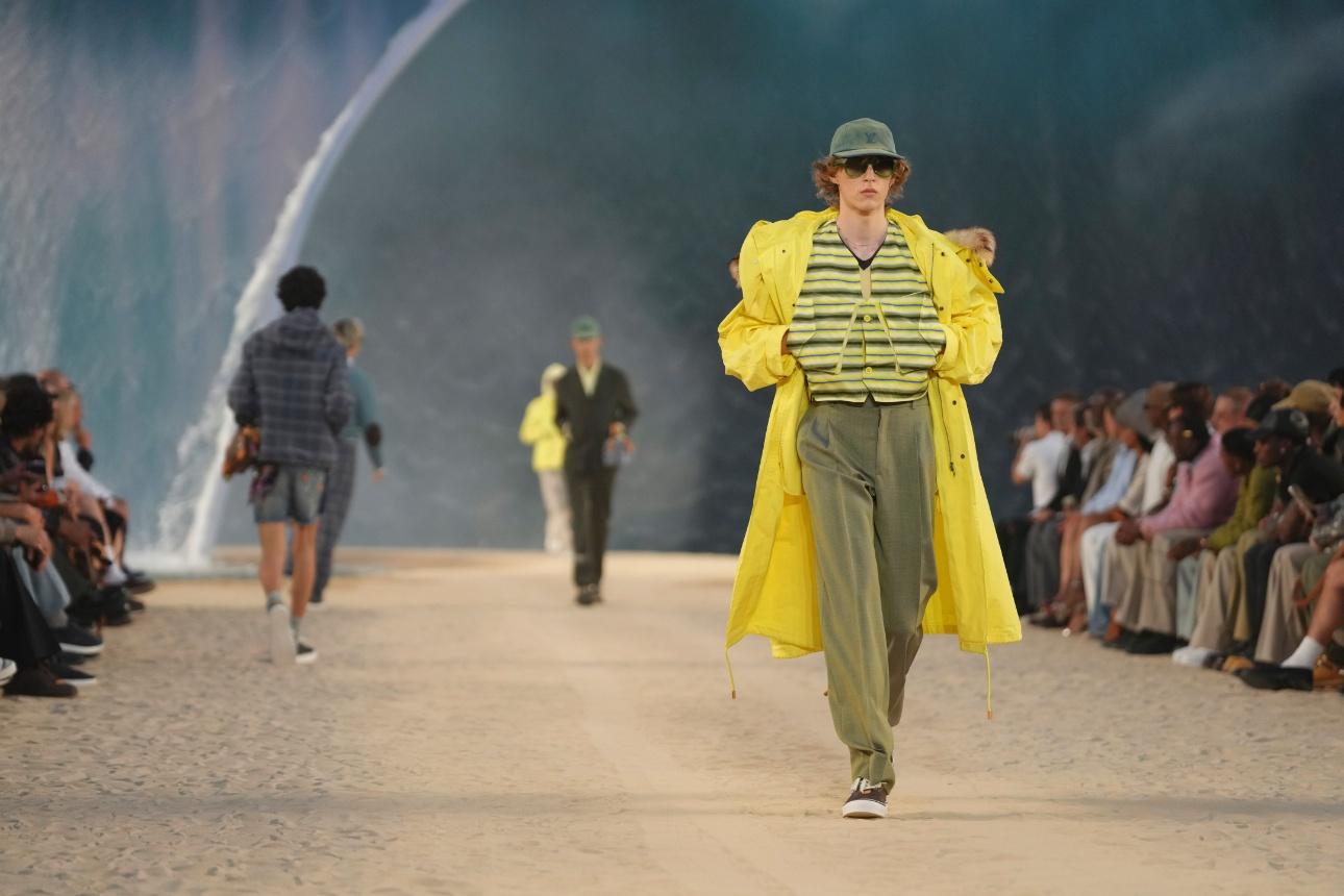 Louis Vuitton menswear S/S '27/ AP Images