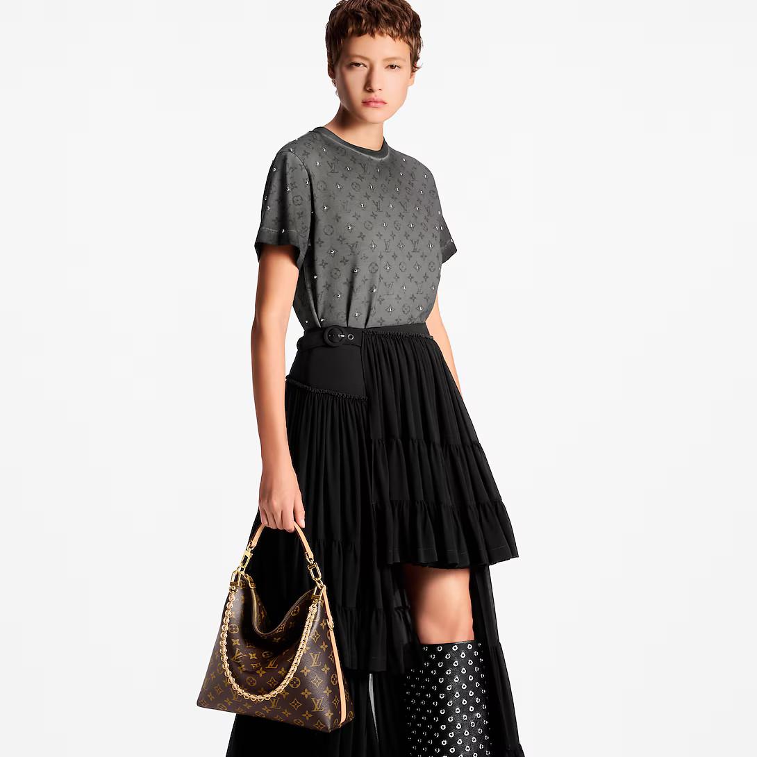 Το μονόγραμμα του Louis Vuitton Μετρά 130 χρόνια παρουσίας/ Φωτογραφία: Louis Vuitton