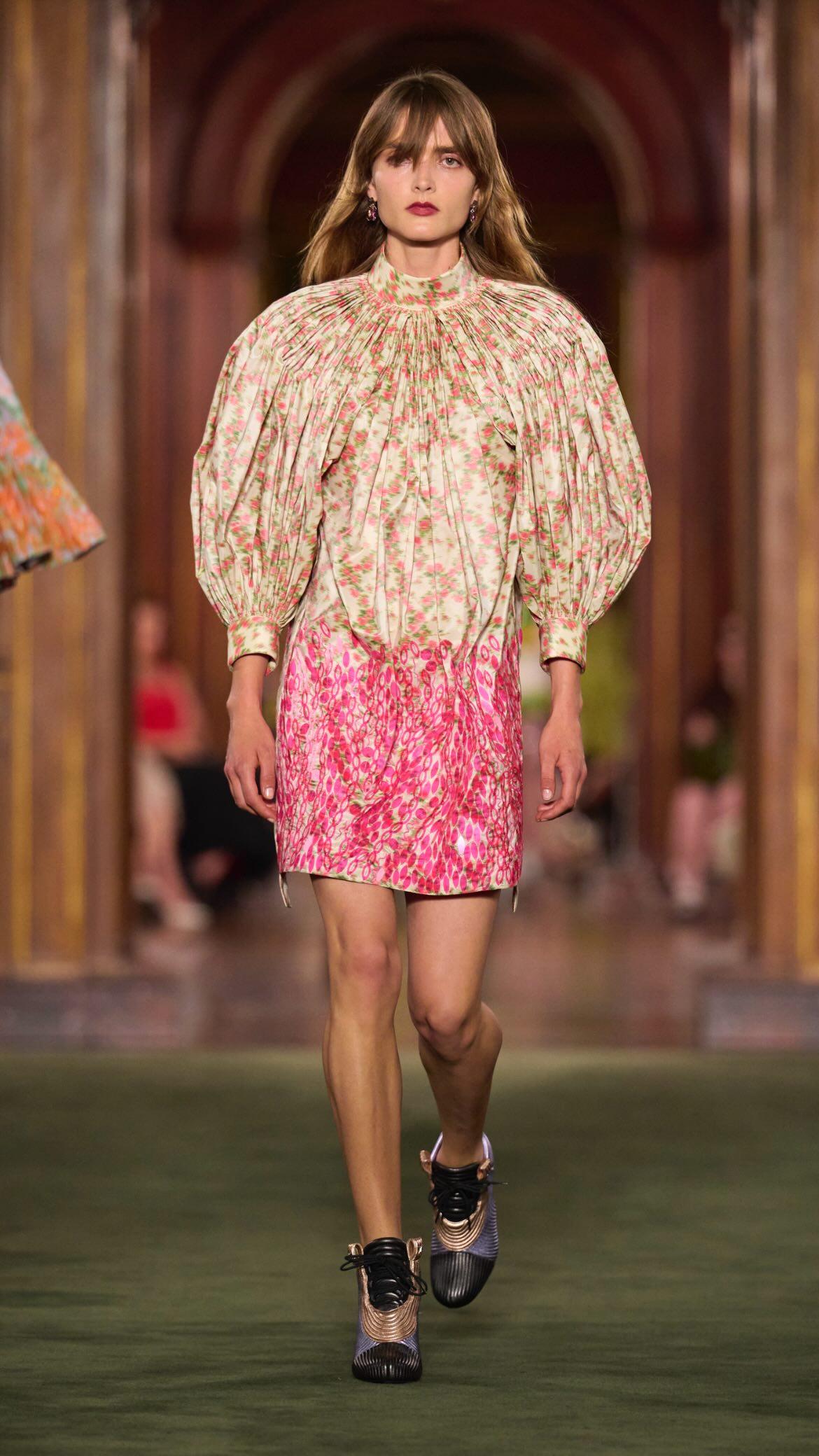 Louis Vuitton Cruise 2027/ Φωτογραφία: Instagram/ Louis Vuitton