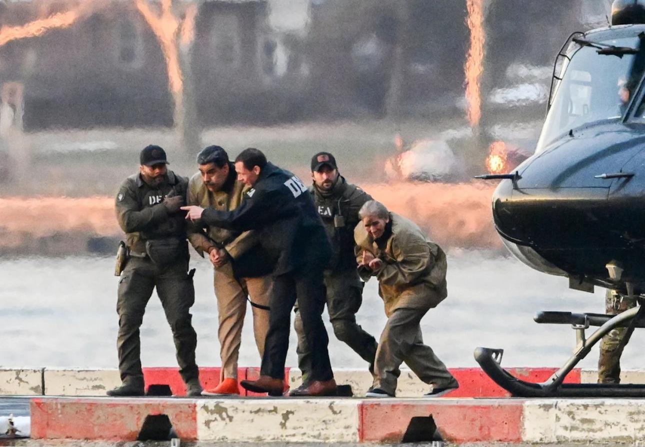 Η Φλόρες με τον Μαδούρο, συνελήφθησαν και μεταφέρθηκαν στις ΗΠΑ