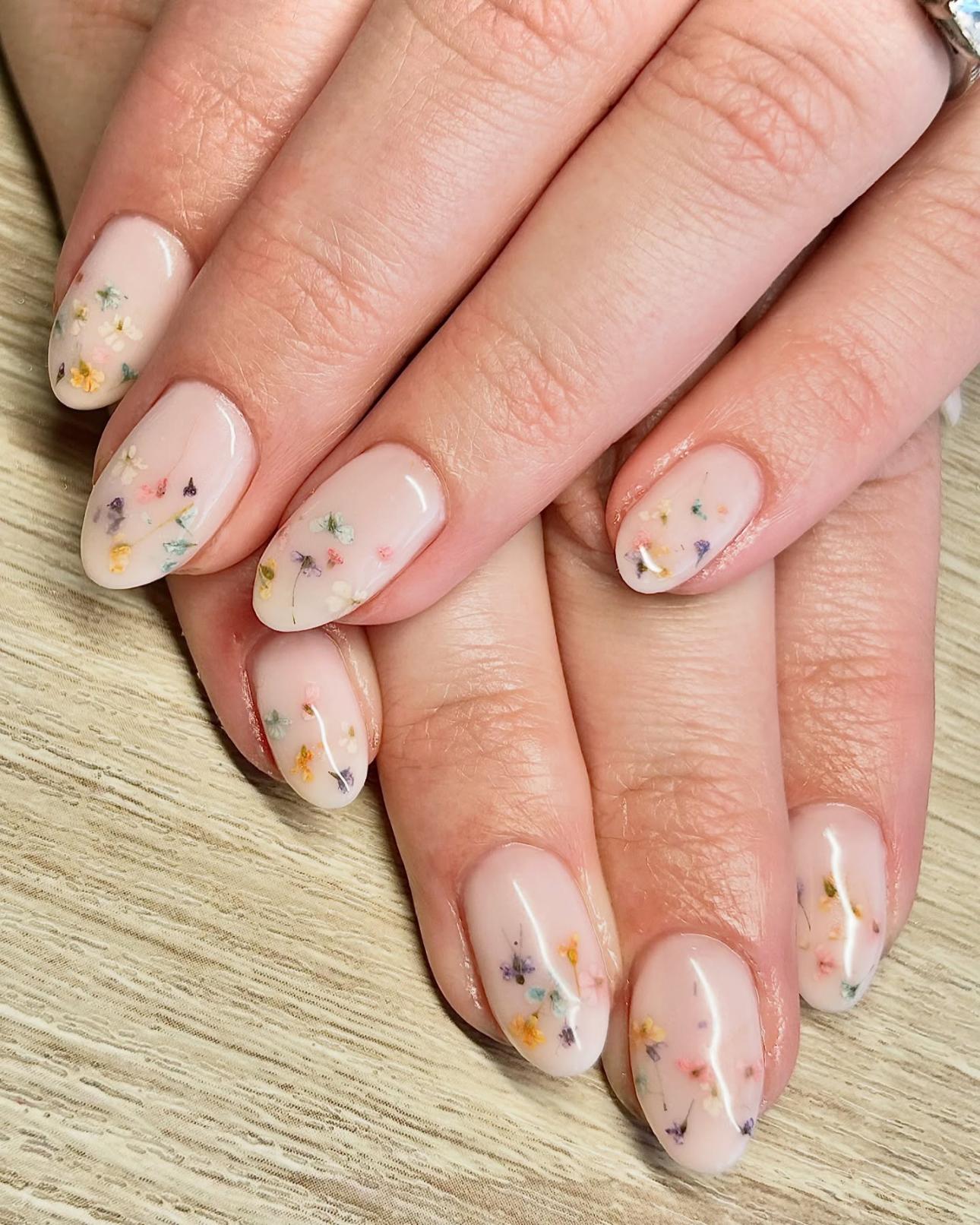 @littlesisternailco Instagram