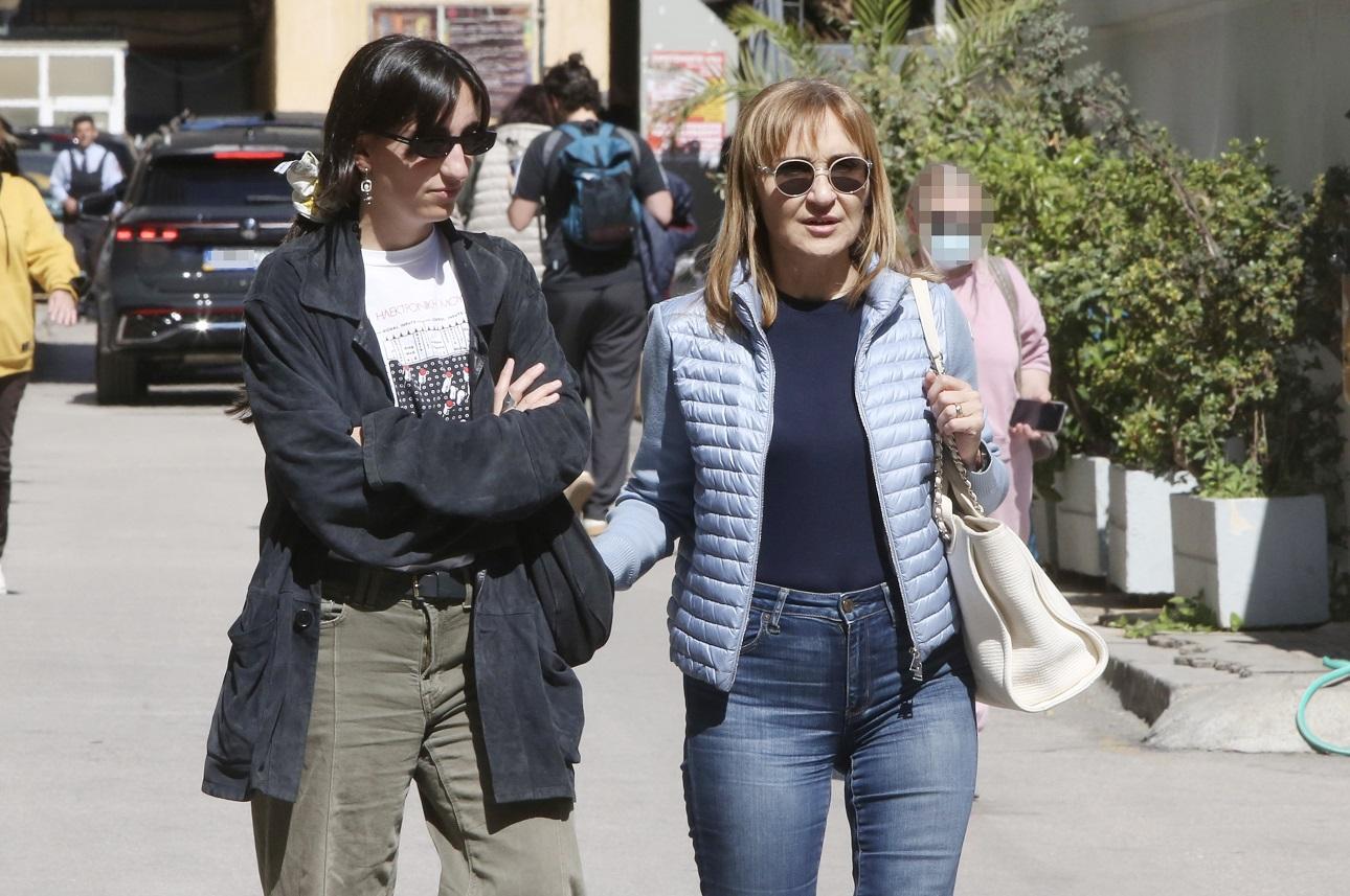 Η Μάρα Ζαχαρέα με την κόρη της, Άννα/ NDP Photo Agency