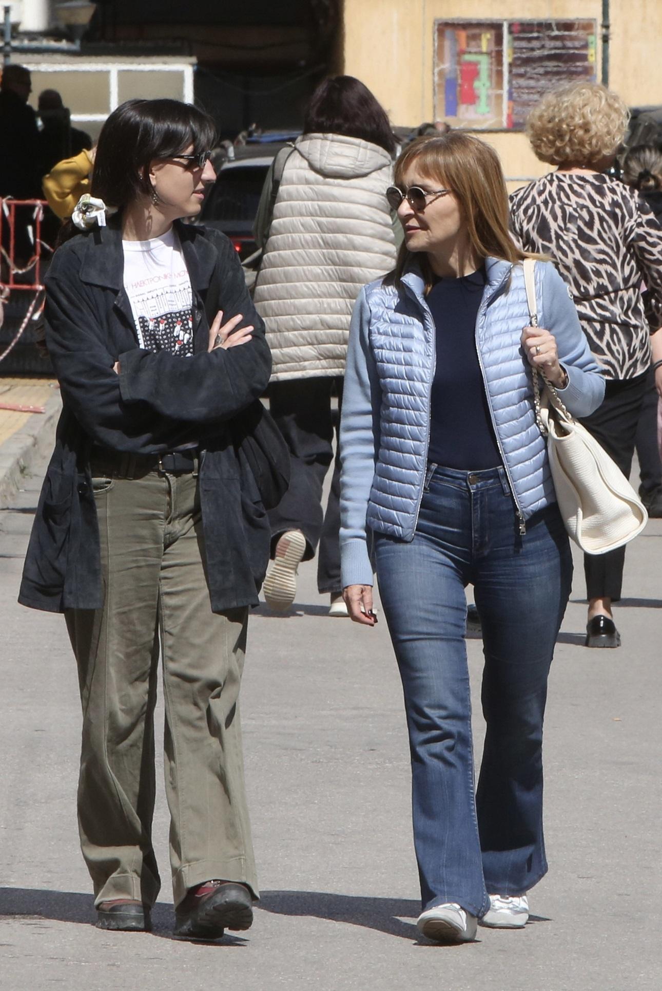 Η Μάρα Ζαχαρέα με την κόρη της, Άννα/ NDP Photo Agency