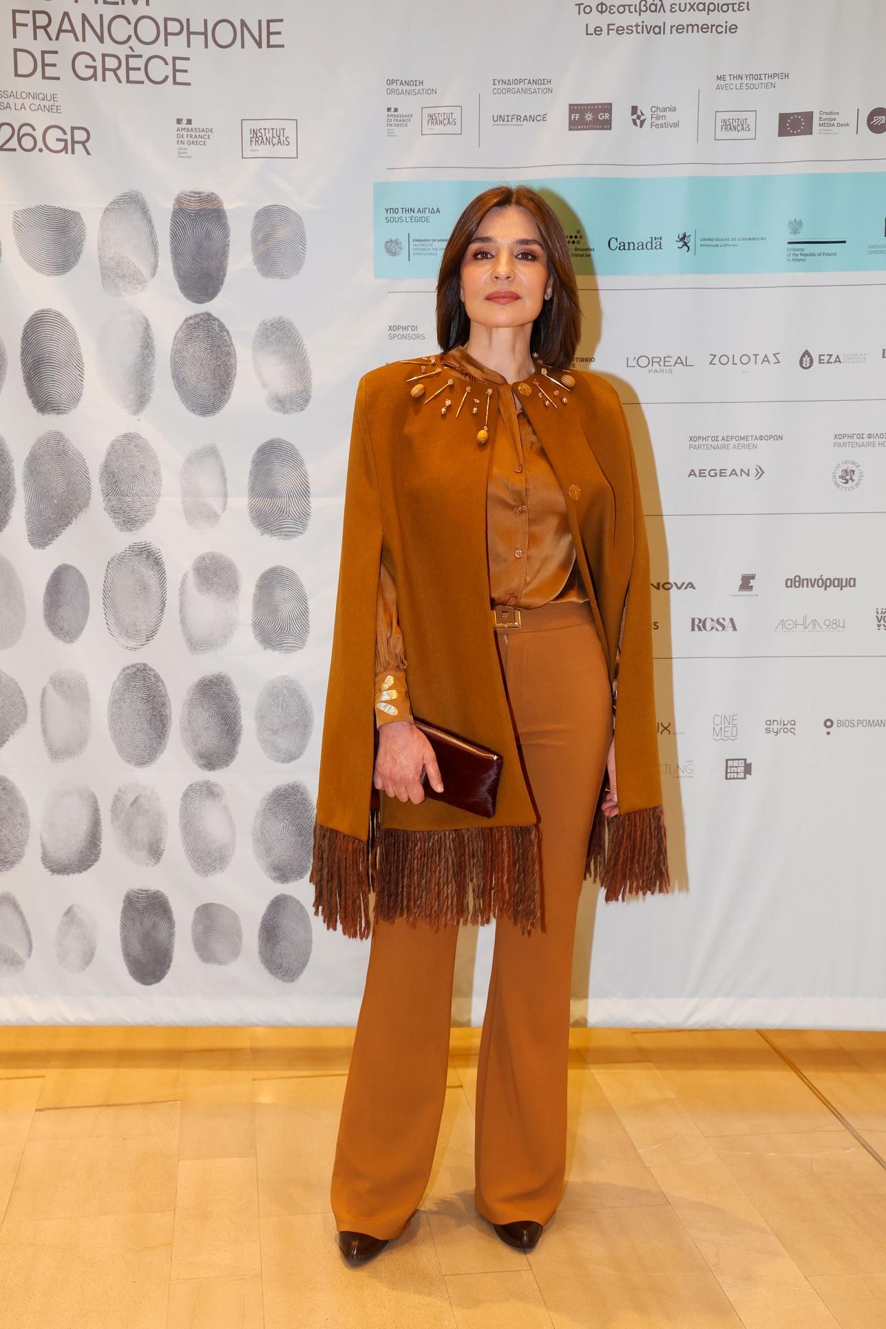 Η Μαρία Ναυπλιώτου με total caramel look/Φωτογραφία NDP