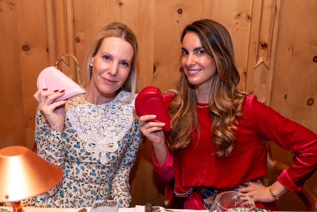 Alice Naylor-Leyland, Μάγια Ζαφειροπούλου-Μαρτίνου/ Φωτογραφία: Instagram/ @marykatrantzou