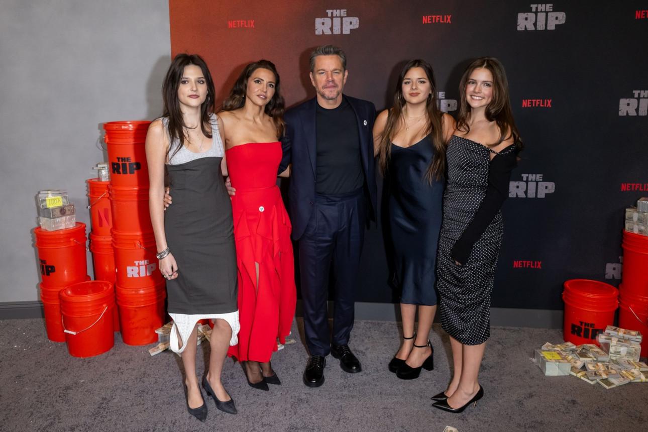 Ο Ματ Ντέιμον με την οικογένειά του στην πρεμιέρα της νέας ταινίας που πρωταγωνιστεί