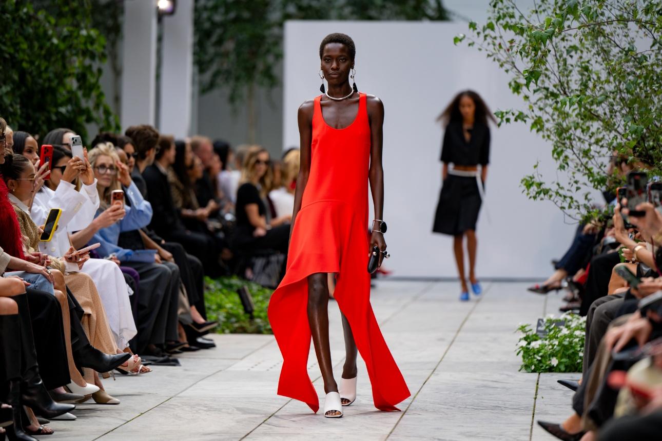 Michael Kors S/S 2027/ AP Images