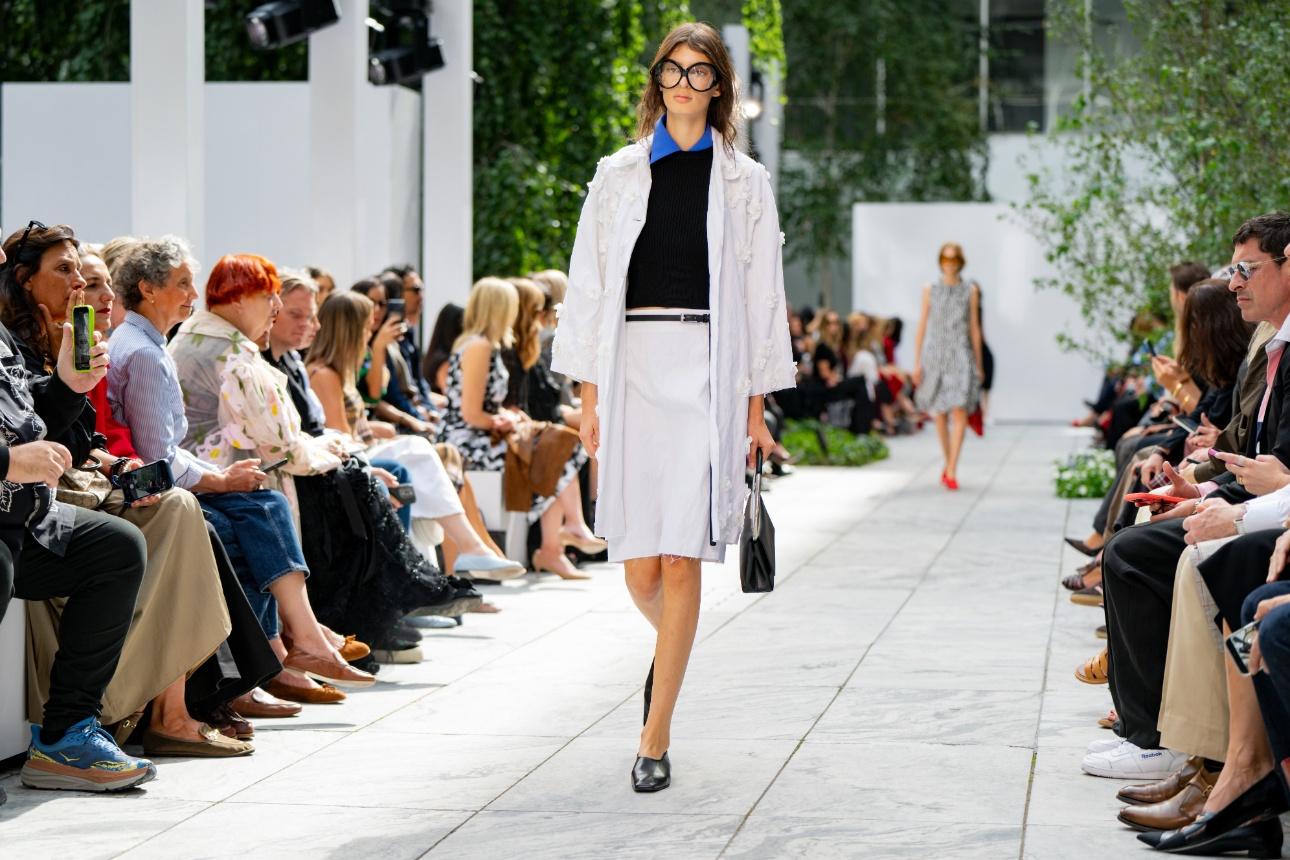 Michael Kors S/S 2027/ AP Images